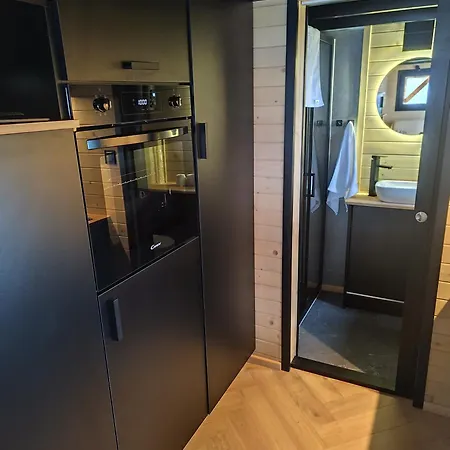 Сasa de vacaciones Tiny House Barujec *